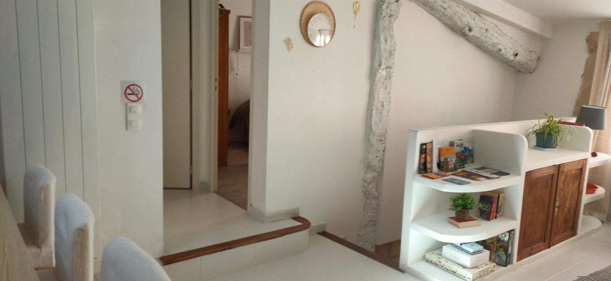 "Les Chacobins" - Appart'Etape Avec Garage Velos La Réole Habitación foto
